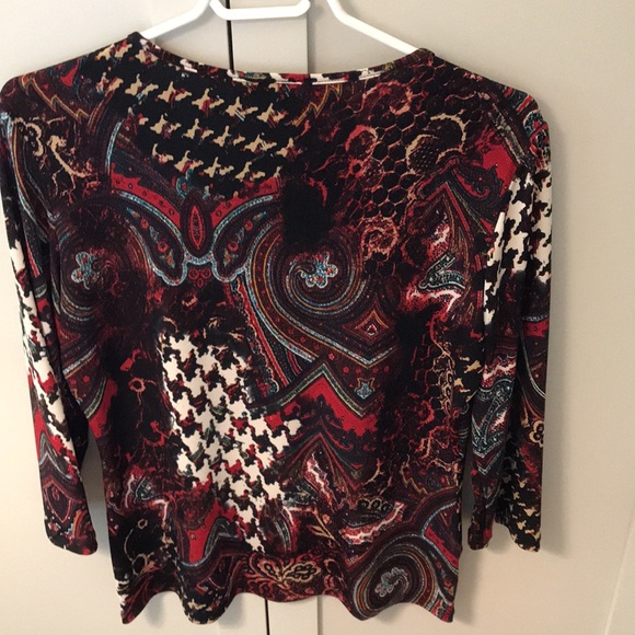 Libra Multi Colored Top. - Picture 3 of 6